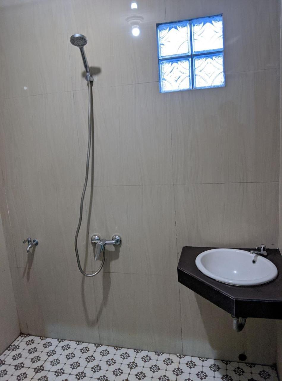 Teratai Residence Mitra Reddoorz Medan Exteriér fotografie