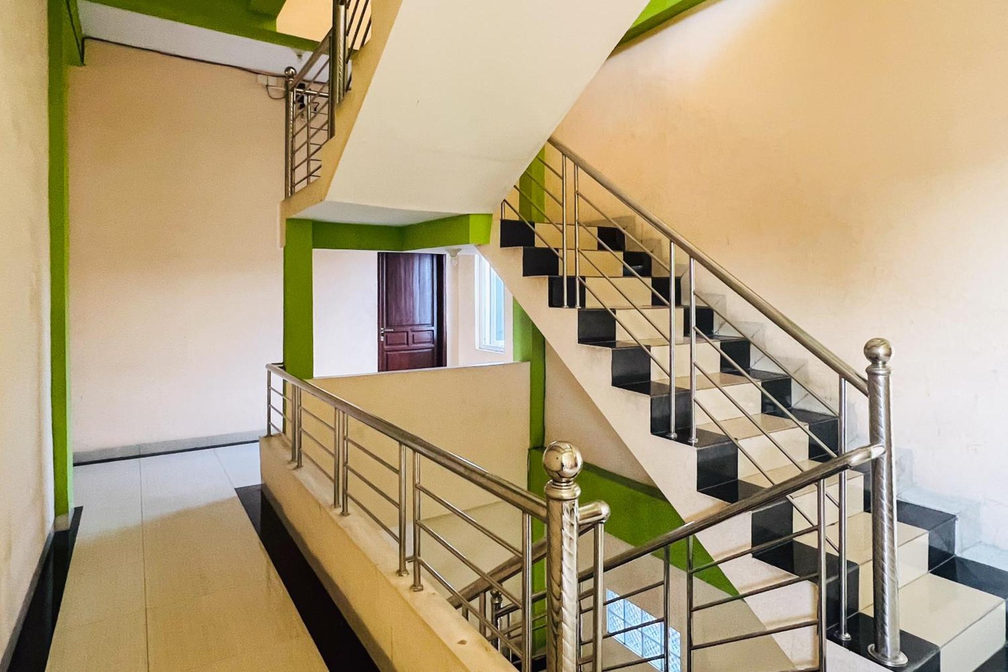 Teratai Residence Mitra Reddoorz Medan Exteriér fotografie